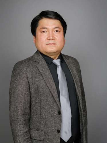Yuxin Yin