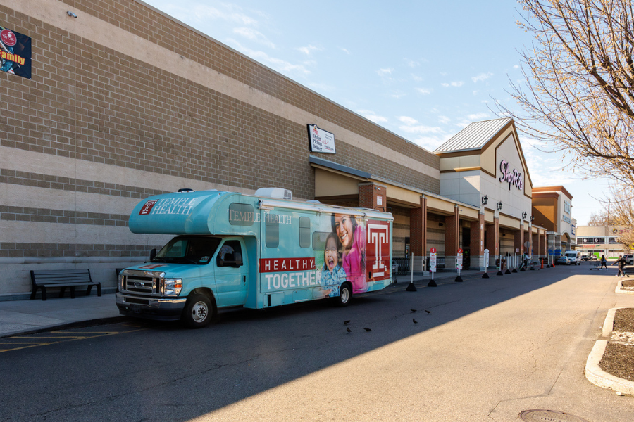 Temple Health’s Healthy Together Mobile Vehicle in front of ShopRite of Fox Street at Diabetes Alert Day.