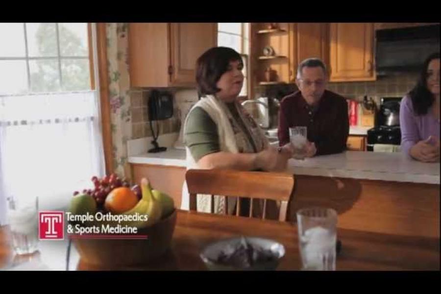 Temple patient Linda in the kitchen with her husband