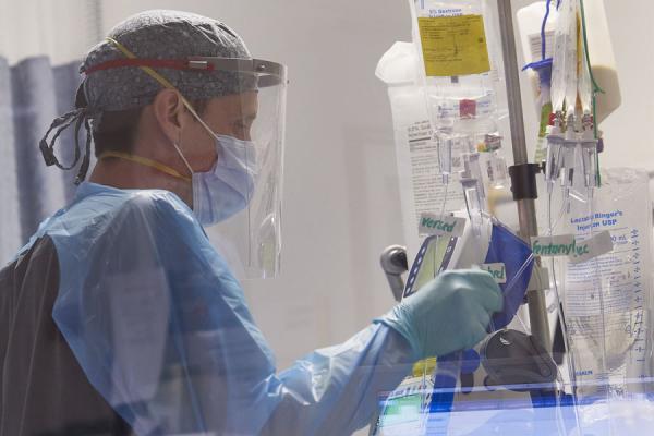 COVID-19 unit respiratory technician